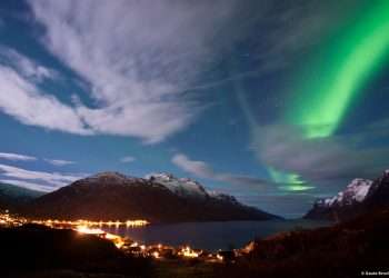 the Magnificent Lights in the Arctic with Wildfoot Travel