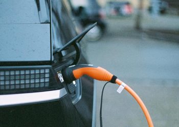 US government opens $2.5 biilion in funding for community EV chargers