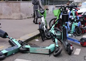 The Morning After: Twitter keeps legacy verified blue ticks around, for now