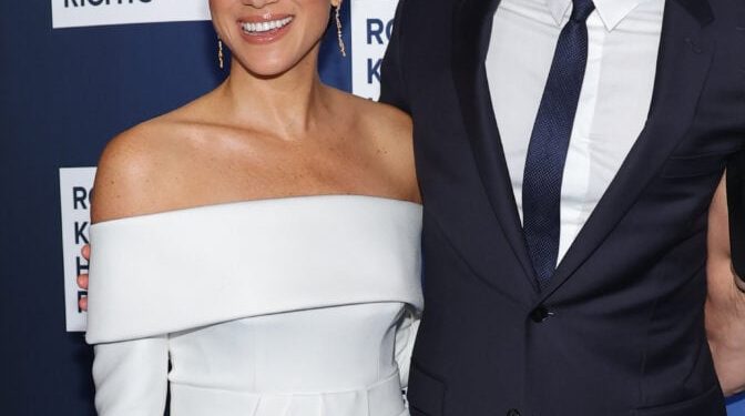 King Charles Feared Meghan Markle Would Steal His Spotlight at Coronation, Source Claims 1 King Charles Feared Meghan Markle Would Steal His Spotlight at Coronation, Source Claims