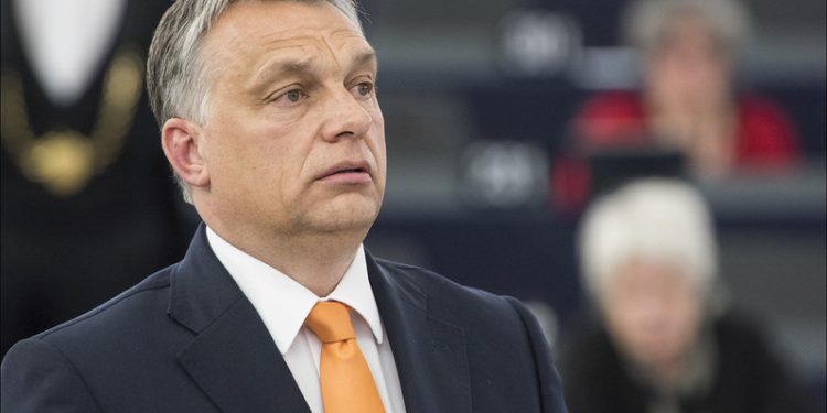 Premier Orbán zegt dat de VS Hongarije niet in een oorlog kan duwen – De rest van Europa doet er verstandig aan zijn beleid te volgen 1 Premier Orbán zegt dat de VS Hongarije niet in een oorlog kan duwen – De rest van Europa doet er verstandig aan zijn beleid te volgen