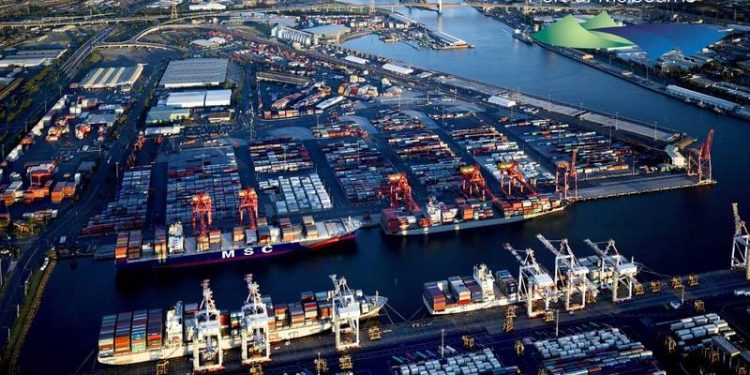 Port of Melbourne Considers Green Methanol Bunkering 1 Port of Melbourne Considers Green Methanol Bunkering