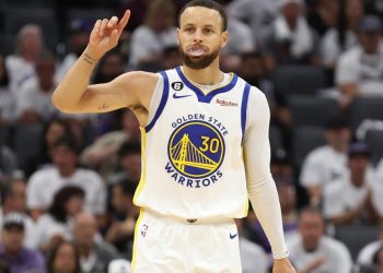 Magic Johnson, Kevin Durant react to Stephen Curry’s record-breaking 50 points in Game 7