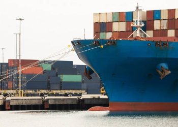 Top US Shipping Gateway Mostly Closes Due to Port Worker Shortage