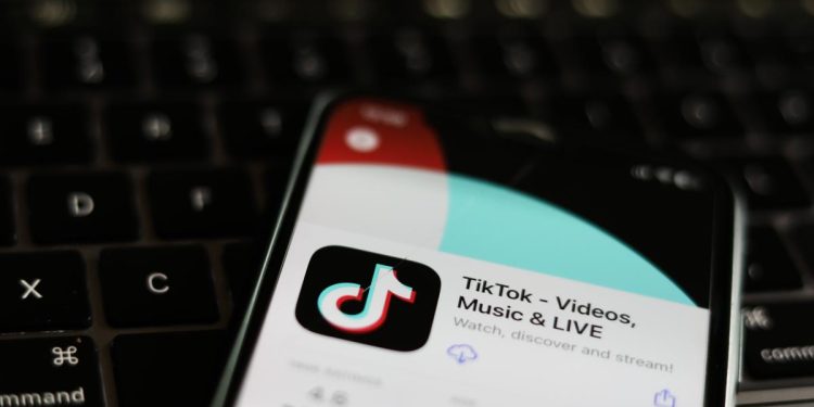 TikTok creators sue Montana over statewide ban of the app 1 TikTok creators sue Montana over statewide ban of the app