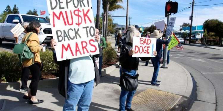 Elon Musk comments on LA protest turmoil